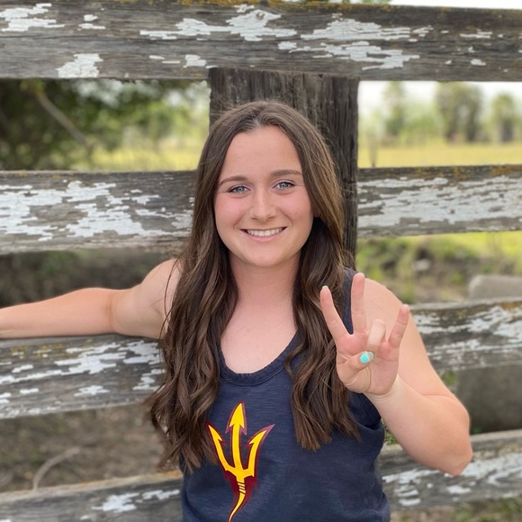 Meet the Posher Other - Meet your Posher, Haley